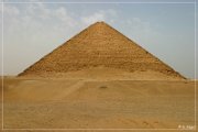 dashur_rote_pyramide_01