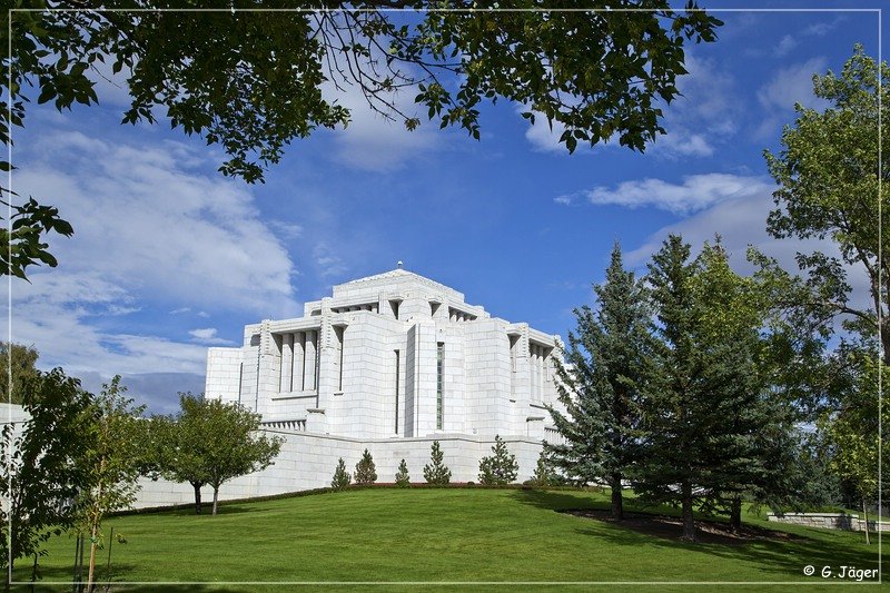 alberta_temple_03.jpg