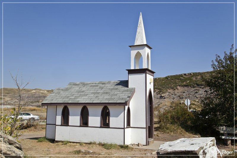 drumheller_little_church_01.jpg