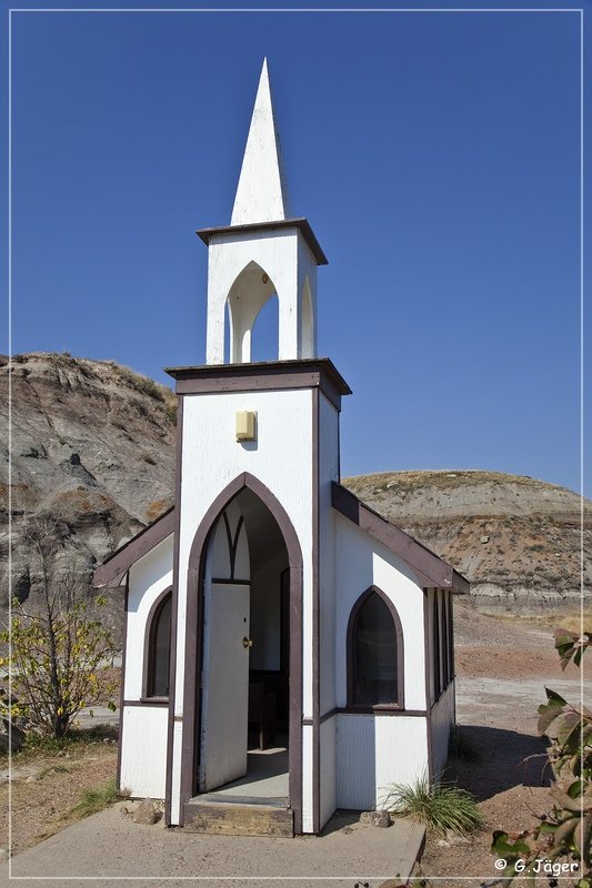 drumheller_little_church_02.jpg