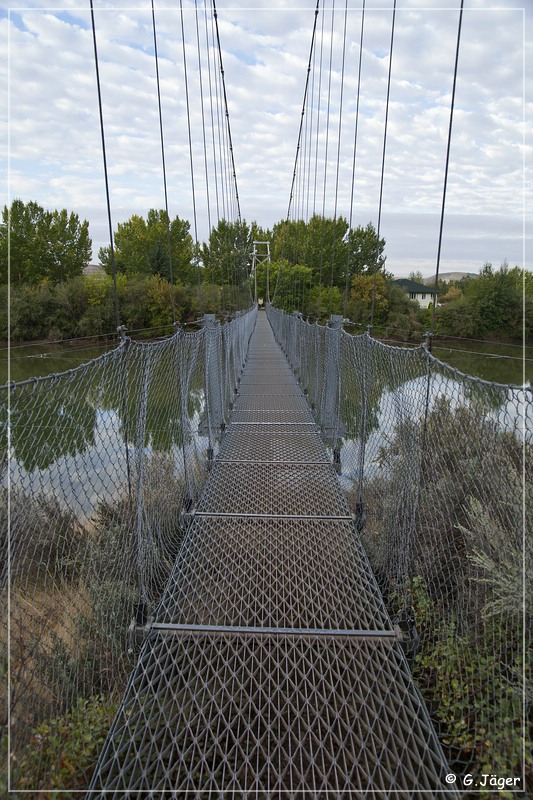 rosedale_suspension_bridge_03.jpg