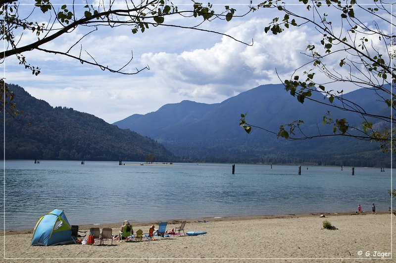 harrison_lake_01.jpg