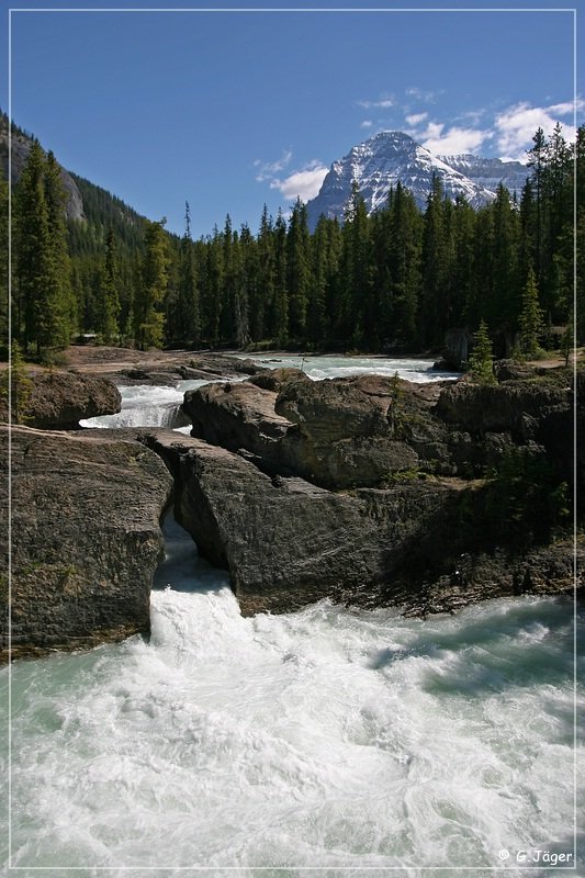 yoho_np_natural_bridge_03.jpg