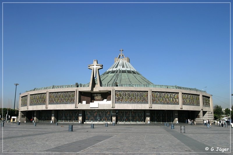 basilica_guadalupe_04.jpg