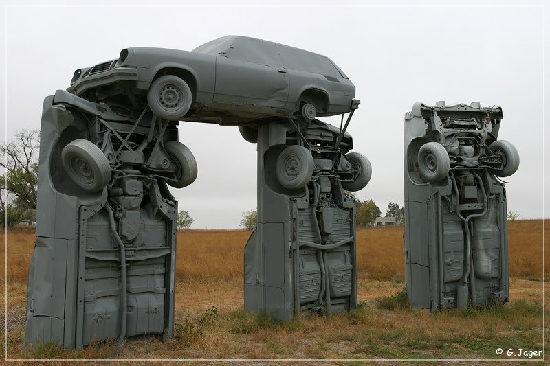 carhenge_01.jpg