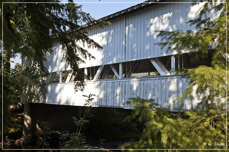 crawfordsville_covered_bridge_03.jpg