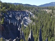 crater_lake_pinnacles_08