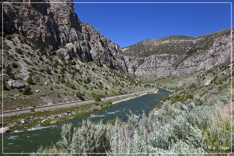 wind_river_canyon_12.jpg