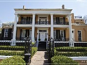 cedar_grove_mansion_02