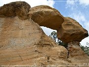 Zig-Zag Arch (NM-048)