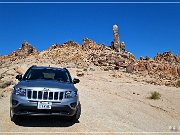 lucerne_valley_finger_rock_01