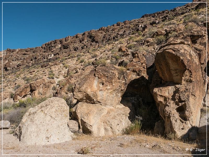 valley_of_faces_003.jpg