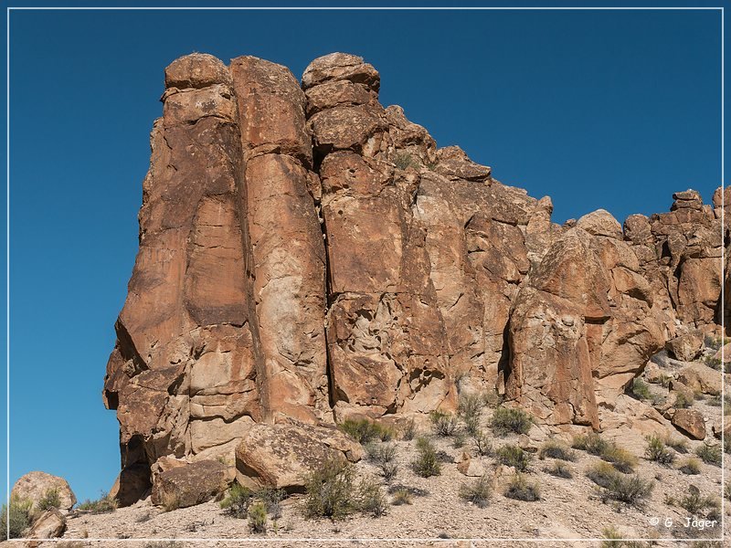 valley_of_faces_046.jpg